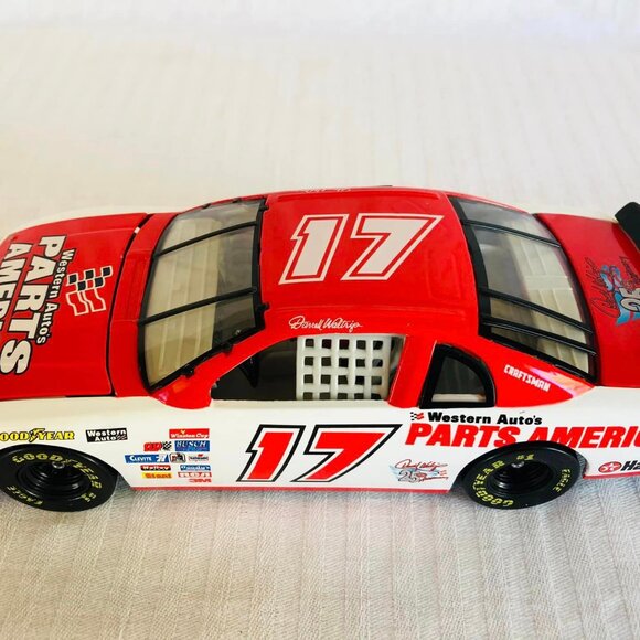 Racing Collectables 1984-1986 Darrell Waltrip Die Cast - Picture 2 of 9